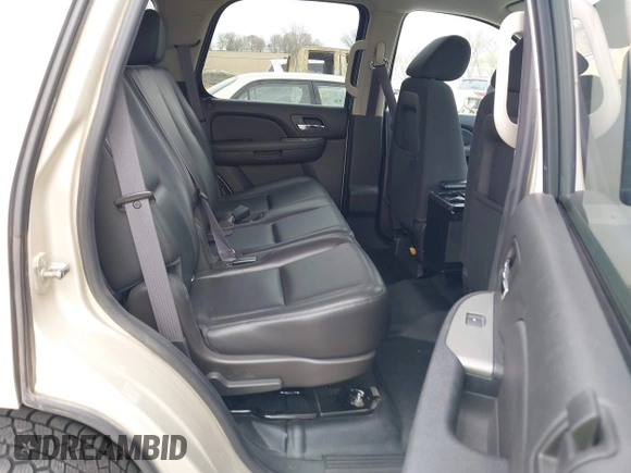 2013 Chevrolet Tahoe Commercial with VIN 1GNLC2E07DR266441, listed as a IAAI auction lot 42062162 with 133,321 mi miles and . Bid and sale history available at DreamBid. Image 8.
