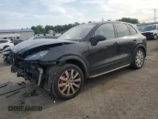 2015 Porsche Cayenne Turbo with VIN WP1AC2A28FLA82086, listed as a Copart auction lot 59860125 with 113,414 mi miles and Salvage title. Bid and sale history available at DreamBid. Image 1.