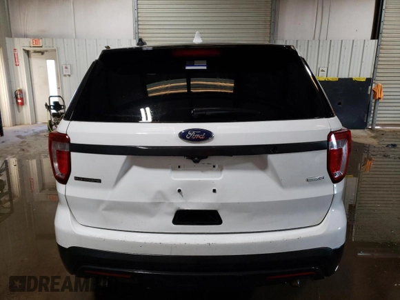 2016 Ford Utility Police Interceptor with VIN 1FM5K8AR4GGD16977, listed as a Copart auction lot 82148033 with 0 mi miles and Clean Title. Bid and sale history available at carsss.com. Image 6.