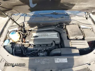 2010 Volkswagen Passat Komfort with VIN WVWJK7AN2AE162783, listed as a IAAI auction lot 42121999 with Not provided miles and . Bid and sale history available at DreamBid. Image 10.
