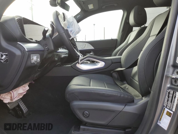 2024 Mercedes-Benz GLS 450 with VIN 4JGFF5KE5RB173752, listed as a Copart auction lot 82844094 with 1,631 mi miles and Salvage Title. Bid and sale history available at DreamBid. Image 7.