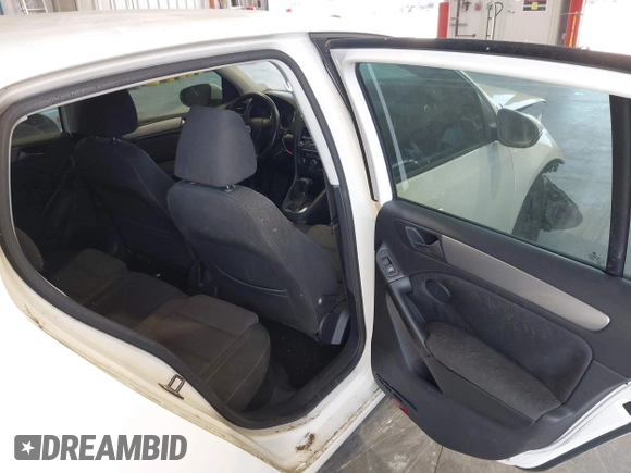 2010 Volkswagen Golf с VIN WVWDA7AJ8AW082248, выставлен на аукционе IAAI как лот 42484551 с пробегом 121 632 миль миль и . История ставок и продаж доступна на DreamBid. Изображение 8.