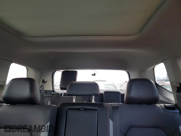 2024 Volkswagen Atlas Peak Edition SE with VIN 1V2CR2CA8RC570034, listed as a Copart auction lot 45377275 with 26,557 mi miles and Salvage title. Bid and sale history available at DreamBid. Image 10.