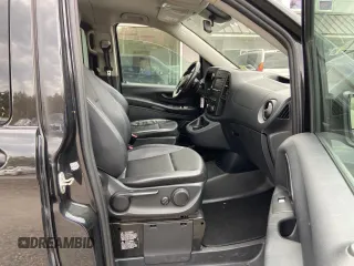 2017 Mercedes-Benz Metris Passenger z VIN WD4PG2EE3H3335246, wystawiony jako Copart lot #82755184 z przebiegiem 180 662 mil mil oraz . Historia ofert i sprzedaży dostępna na DreamBid. Obrazek 5.