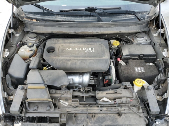 2016 Jeep Cherokee Altitude with VIN 1C4PJLAB6GW370275, listed as a Copart auction lot 44745235 with 148,354 mi miles and Salvage Title. Bid and sale history available at carsss.com. Image 14.