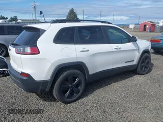 2019 Jeep Cherokee Latitude Plus with VIN 1C4PJMLX2KD432659, listed as a IAAI auction lot 42011291 with 76,015 mi miles. Bid and sale history available at carsss.com. Image 4.