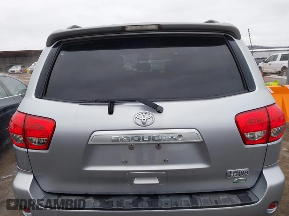 2013 Toyota Sequoia SR5 with VIN 5TDBW5G1XDS078226, listed as a IAAI auction lot 41553787 with 190,632 mi miles. Bid and sale history available at carsss.com. Image 17.