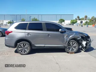 2020 Mitsubishi Outlander SE с VIN JA4AD3A35LZ048784, выставлен на аукционе IAAI как лот 42327627 с пробегом 42 516 миль миль и . История ставок и продаж доступна на DreamBid. Изображение 14.