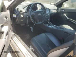 2006 Mercedes-Benz SLK 350 с VIN WDBWK56FX6F121412, выставлен на аукционе Copart как лот 58622505 с пробегом 53 241 миль миль и Чистый • Clean title. История ставок и продаж доступна на DreamBid. Изображение 8.