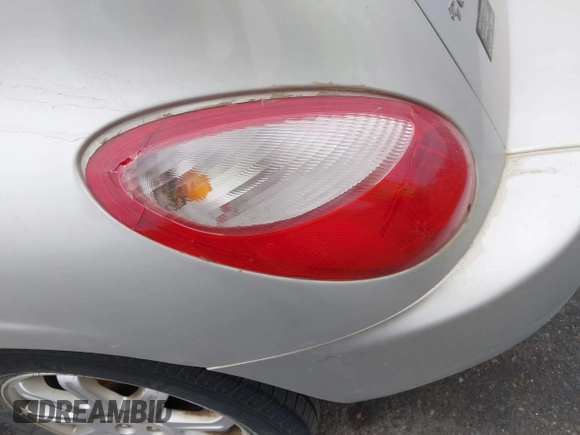 2010 Chrysler PT Cruiser z VIN 3A4GY5F98AT218731, wystawiony jako IAAI lot #42248283 z przebiegiem 142 024 mil mil oraz . Historia ofert i sprzedaży dostępna na DreamBid. Obrazek 14.