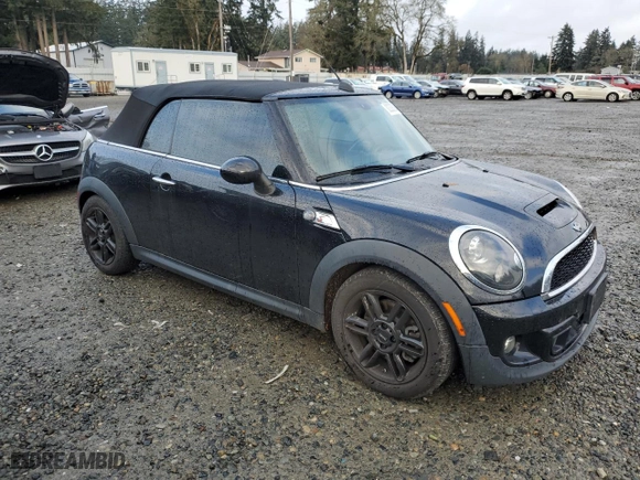 2015 MINI Cooper Convertible S with VIN WMWZP3C53FT708209, listed as a Copart auction lot 82328094 with 59,122 mi miles and Salvage Title. Bid and sale history available at carsss.com. Image 4.