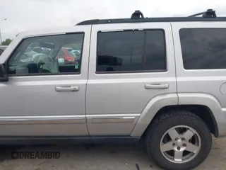 2010 Jeep Commander Sport z VIN 1J4RH4GK3AC108122, wystawiony jako IAAI lot #42173507 z przebiegiem 249 593 mil mil oraz . Historia ofert i sprzedaży dostępna na DreamBid. Obrazek 13.