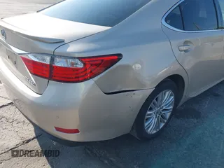 2015 Lexus ES 330 with VIN JTHBK1GGXF2172642, listed as a IAAI auction lot 42433367 with 77,749 mi miles and . Bid and sale history available at DreamBid. Image 18.