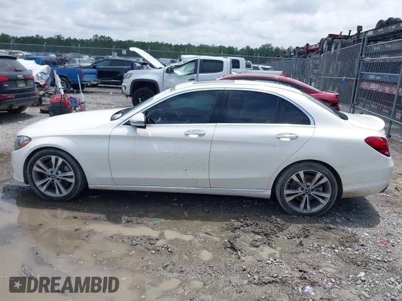 2018 Mercedes-Benz C 300 with VIN 55SWF4JB5JU250805, listed as a IAAI auction lot 42365382 with 48,347 mi miles and . Bid and sale history available at DreamBid. Image 14.