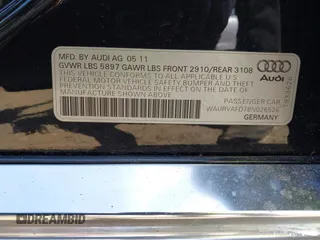 2011 Audi A8 z VIN WAURVAFD7BN026526, wystawiony jako IAAI lot #42294941 z przebiegiem 112 128 mil mil oraz . Historia ofert i sprzedaży dostępna na DreamBid. Obrazek 9.