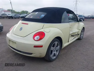 2006 Volkswagen Beetle с VIN 3VWSF31Y56M321421, выставлен на аукционе IAAI как лот 42172808 с пробегом 160 238 миль миль и . История ставок и продаж доступна на DreamBid. Изображение 4.