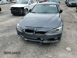 2013 BMW 3 Series 328i z VIN WBA3A5C59DF352539, wystawiony jako Copart lot #55279645 z przebiegiem 119 870 mil mil oraz Czysty tytuł • Clean title. Historia ofert i sprzedaży dostępna na DreamBid. Obrazek 13.
