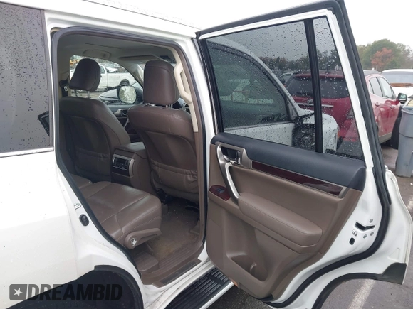 2015 Lexus GX 460 z VIN JTJBM7FX6F5099510, wystawiony jako IAAI lot #40794375 z przebiegiem 172 906 mil mil oraz . Historia ofert i sprzedaży dostępna na DreamBid. Obrazek 8.