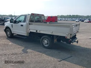 2018 Ford F-250 XL with VIN 1FDBF2A69JEC26995, listed as a IAAI auction lot 42667577 with 90,276 mi miles and . Bid and sale history available at DreamBid. Image 3.