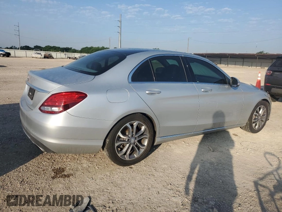 2017 Mercedes-Benz C 300 z VIN 55SWF4JB8HU209854, wystawiony jako Copart lot #56414705 z przebiegiem 54 762 mil mil oraz Szkoda całkowita • Salvage title. Historia ofert i sprzedaży dostępna na DreamBid. Obrazek 3.
