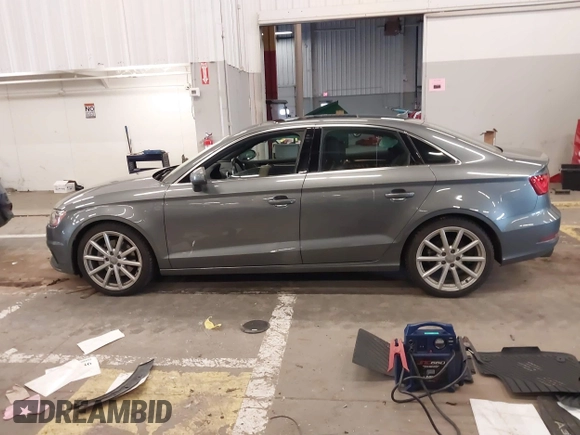 2016 Audi A3 2.0T Premium Plus with VIN WAUE8GFF9G1026035, listed as a IAAI auction lot 41786928 with 113,710 mi miles. Bid and sale history available at carsss.com. Image 14.