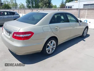 2011 Mercedes-Benz E 350 Luxury with VIN WDDHF2EB6BA342255, listed as a IAAI auction lot 42185033 with 57,757 mi miles and . Bid and sale history available at carsss.com. Image 4.