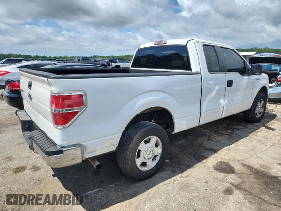 2009 Ford F-150 XL with VIN 1FTPX14V79FA01064, listed as a Copart auction lot 61351105 with 305,793 mi miles and Clean title. Bid and sale history available at DreamBid. Image 3.