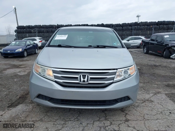 2011 Honda Odyssey LX with VIN 5FNRL5H23BB098561, listed as a IAAI auction lot 41888359 with 162,288 mi miles. Bid and sale history available at carsss.com. Image 11.
