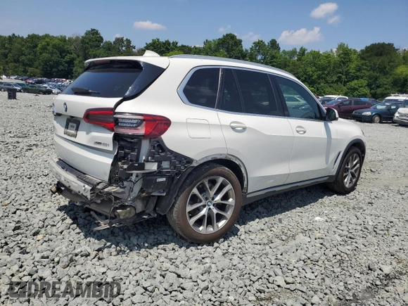 2019 BMW X5 xDrive40i with VIN 5UXCR6C5XKLL61071, listed as a Copart auction lot 60158945 with 67,631 mi miles and Salvage title. Bid and sale history available at DreamBid. Image 3.
