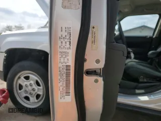 2013 Jeep Patriot Sport with VIN 1C4NJPBA9DD265273, listed as a Copart auction lot 52697955 with 154,472 mi miles and Salvage Title. Bid and sale history available at carsss.com. Image 12.