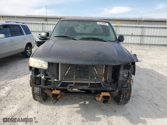 2004 GMC Sierra 2500HD SLE1 with VIN 1GTHK29UX4E153668, listed as a Copart auction lot 48148965 with 212,639 mi miles and Salvage Title. Bid and sale history available at carsss.com. Image 5.
