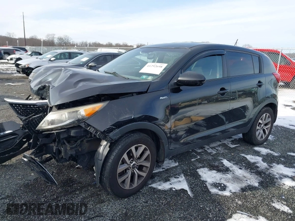 2016 Kia Sportage LX with VIN KNDPBCAC6G7853992, listed as a IAAI auction lot 41292698 with 106,803 mi miles and . Bid and sale history available at carsss.com. Image 2.
