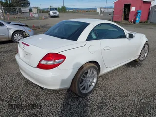 2008 Mercedes-Benz SLK 280 z VIN WDBWK54F68F189017, wystawiony jako IAAI lot #41990622 z przebiegiem 92 741 mil mil oraz . Historia ofert i sprzedaży dostępna na DreamBid. Obrazek 4.