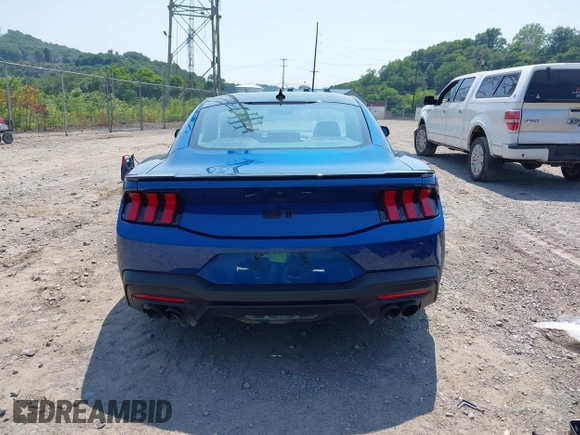 2024 Ford Mustang GT z VIN 1FA6P8CF8R5419756, wystawiony jako IAAI lot #42482363 z przebiegiem 20 480 mil mil oraz . Historia ofert i sprzedaży dostępna na DreamBid. Obrazek 17.