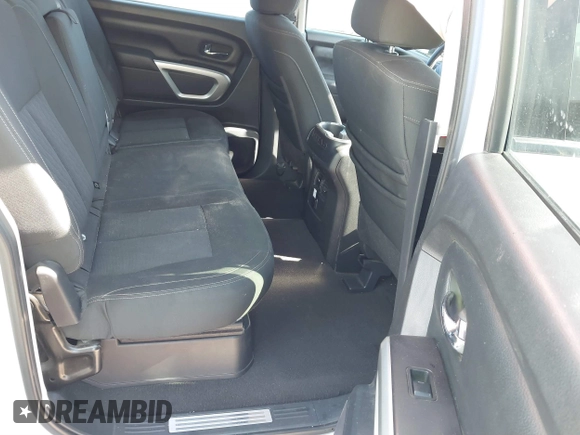 2017 Nissan Titan SL with VIN 1N6AA1E64HN565318, listed as a IAAI auction lot 41322120 with 114,515 mi miles and . Bid and sale history available at DreamBid. Image 8.