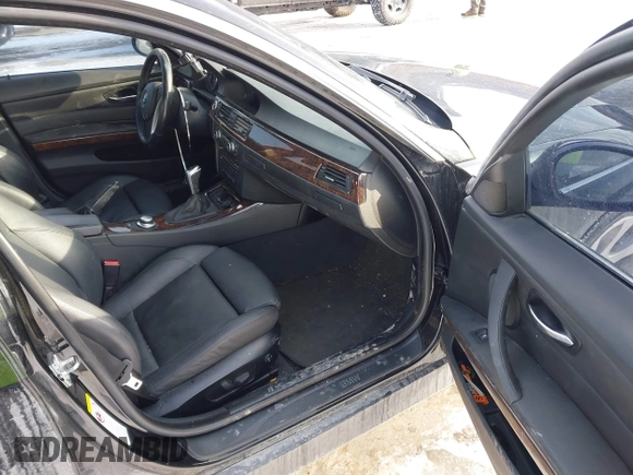 2008 BMW 3 Series 335xi with VIN WBAVD53518A252888, listed as a IAAI auction lot 41362891 with 82,197 mi miles. Bid and sale history available at carsss.com. Image 5.