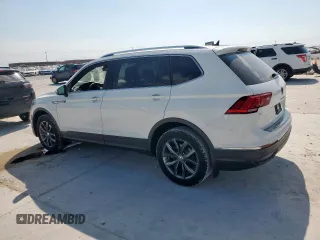 2022 Volkswagen Tiguan SE with VIN 3VV3B7AX8NM162220, listed as a Copart auction lot 52112375 with 44,315 mi miles and Clean title. Bid and sale history available at DreamBid. Image 2.