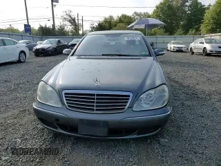 2005 Mercedes-Benz S-Class 4.3L with VIN WDBNG83J65A454791, listed as a Copart auction lot 70132074 with 221,612 mi miles and Salvage Title. Bid and sale history available at carsss.com. Image 10.