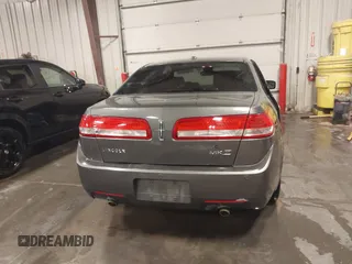 2012 Lincoln MKZ z VIN 3LNHL2GCXCR816462, wystawiony jako IAAI lot #41239544 z przebiegiem 182 083 mil mil oraz . Historia ofert i sprzedaży dostępna na DreamBid. Obrazek 16.