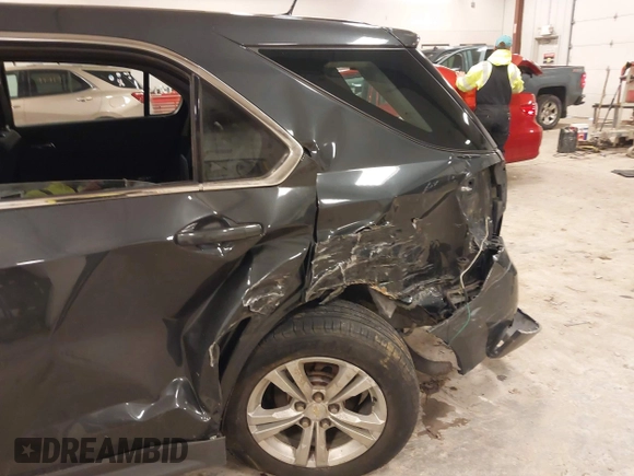 2014 Chevrolet Equinox LS with VIN 2GNALAEKXE6336112, listed as a IAAI auction lot 41498600 with 82,393 mi miles and . Bid and sale history available at carsss.com. Image 6.