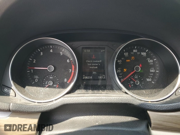 2017 Volkswagen Passat SE z VIN 1VWGT7A37HC032927, wystawiony jako Copart lot #60321125 z przebiegiem 208 231 mil mil oraz Szkoda całkowita • Salvage title. Historia ofert i sprzedaży dostępna na DreamBid. Obrazek 9.