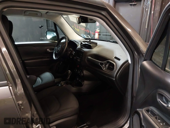 2016 Jeep Renegade Latitude with VIN ZACCJBBT7GPD01219, listed as a IAAI auction lot 41806111 with 100,807 mi miles. Bid and sale history available at carsss.com. Image 5.