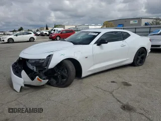 2019 Chevrolet Camaro 1LT with VIN 1G1FB1RX4K0158430, listed as a Copart auction lot 49272775 with 61,641 mi miles and Salvage Title. Bid and sale history available at carsss.com. Image 1.