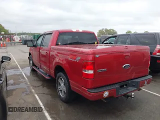 2007 Ford F-150 XLT z VIN 1FTPW12V27KA45872, wystawiony jako IAAI lot #41922758 z przebiegiem 92 213 mil mil oraz . Historia ofert i sprzedaży dostępna na DreamBid. Obrazek 3.