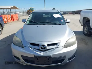 2008 Mazda Mazda3 s Sport with VIN JM1BK344181806033, listed as a IAAI auction lot 41680893 with 152,103 mi miles. Bid and sale history available at carsss.com. Image 12.