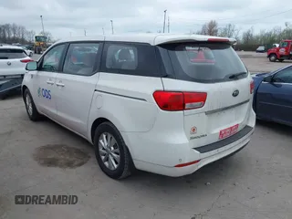 2015 Kia Sedona L with VIN KNDMA5C12F6031286, listed as a IAAI auction lot 42002214 with 185,814 mi miles. Bid and sale history available at carsss.com. Image 3.