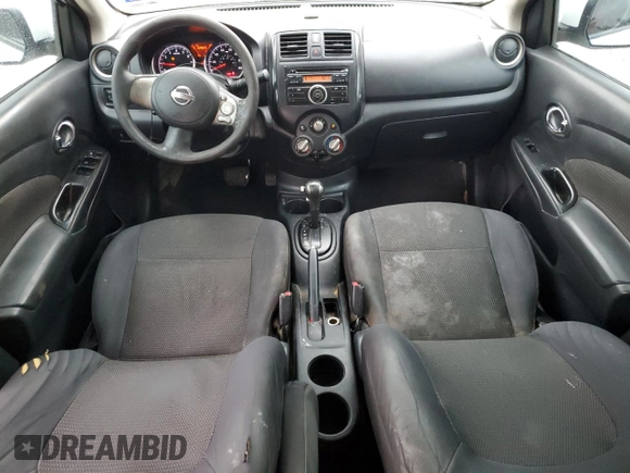 2013 Nissan Versa S Plus z VIN 3N1CN7AP8DL872439, wystawiony jako Copart lot #55120295 z przebiegiem 169 605 mil mil oraz Szkoda całkowita • Salvage title. Historia ofert i sprzedaży dostępna na DreamBid. Obrazek 8.