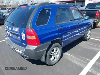2008 Kia Sportage LX with VIN KNDJE723887506409, listed as a IAAI auction lot 41848444 with 202,076 mi miles and . Bid and sale history available at carsss.com. Image 4.