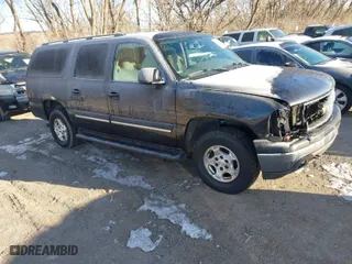 2005 Chevrolet Suburban LT with VIN 1GNFK16Z85J201640, listed as a IAAI auction lot 41411309 with 202,000 mi miles. Bid and sale history available at carsss.com. Image 1.