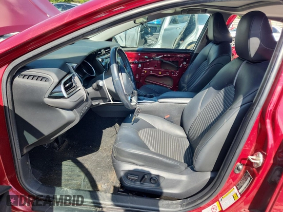 2018 Toyota Camry LE with VIN 4T1B11HK5JU588145, listed as a Copart auction lot 59882425 with 196,792 mi miles and Salvage title. Bid and sale history available at DreamBid. Image 7.